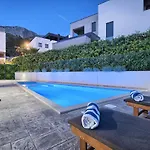 Villa Celestial *