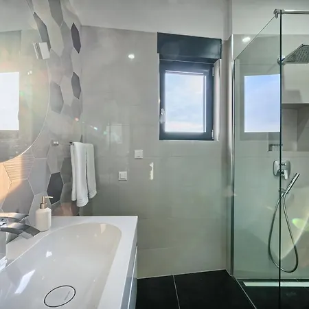 Celestial * ספליט