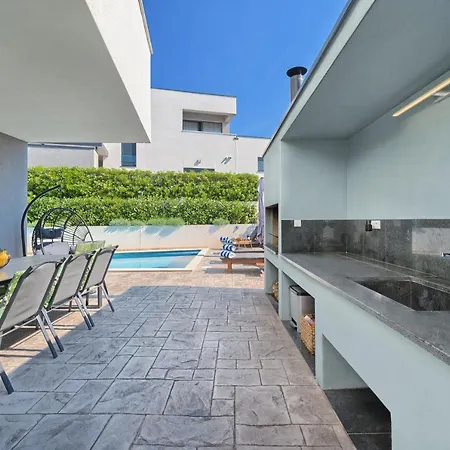 וילה Celestial ספליט